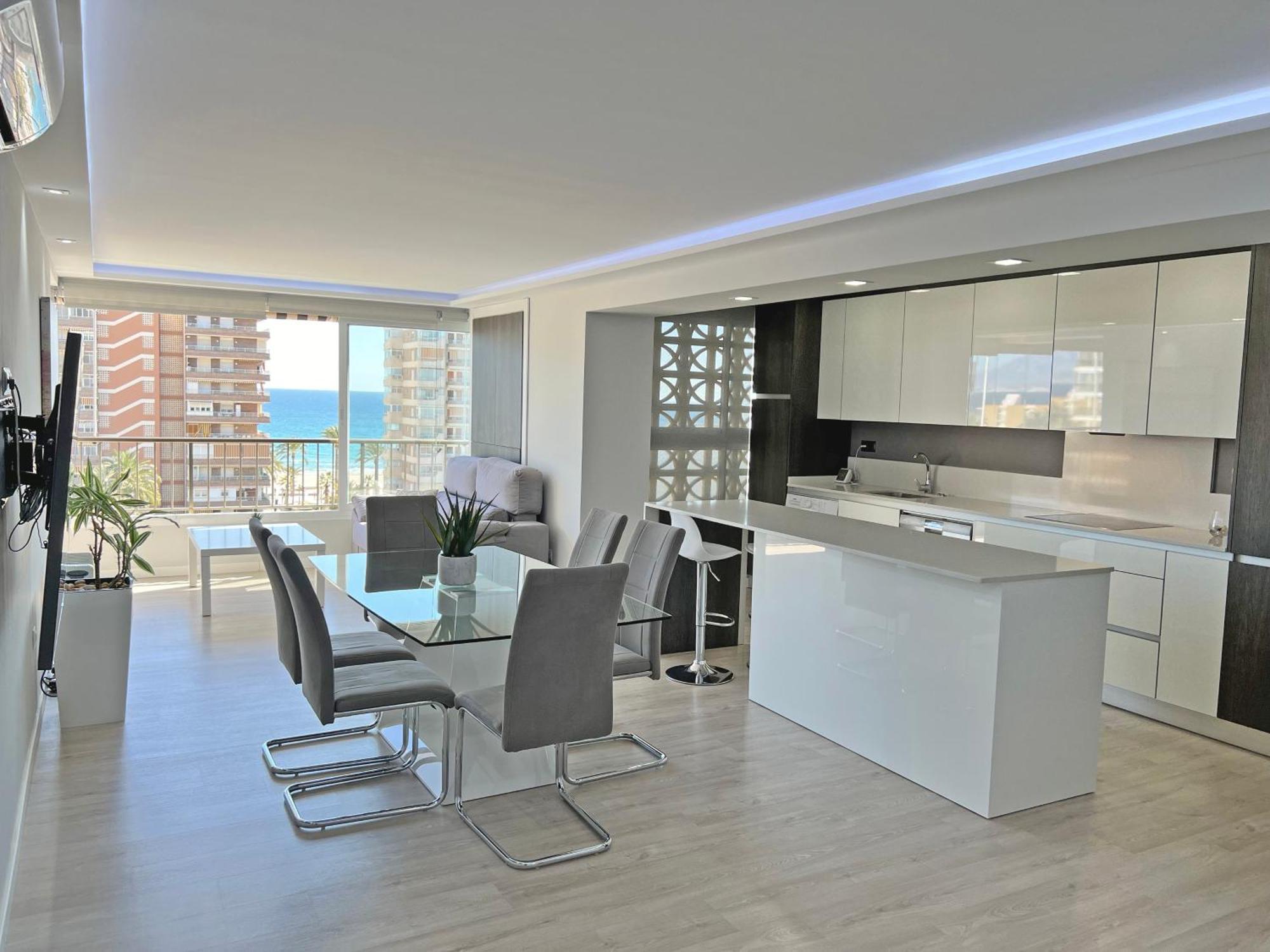 Apartment Lujo En La Playa. Parking Gratis *