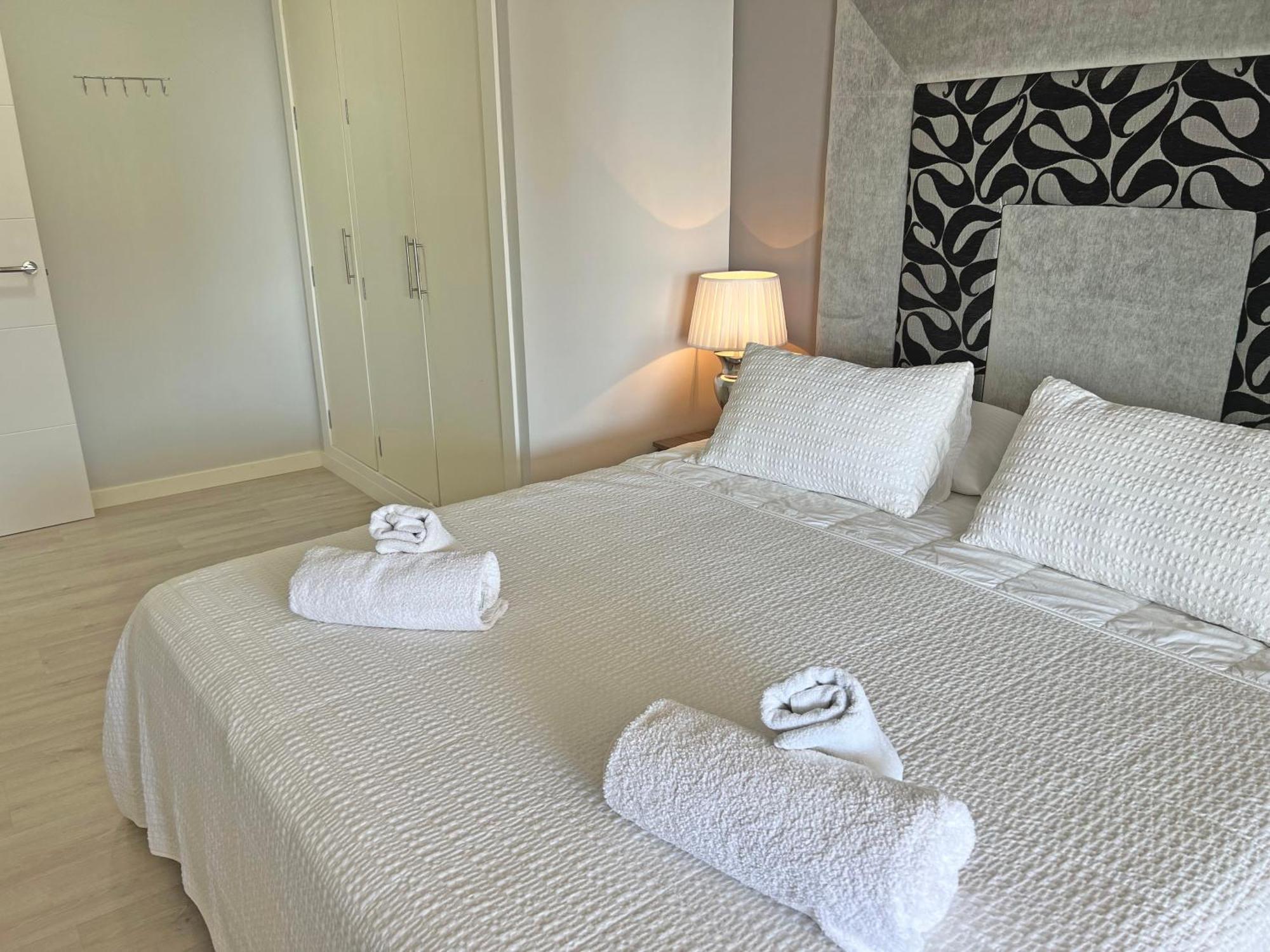 Lujo En La Playa. Parking Gratis Apartment *
